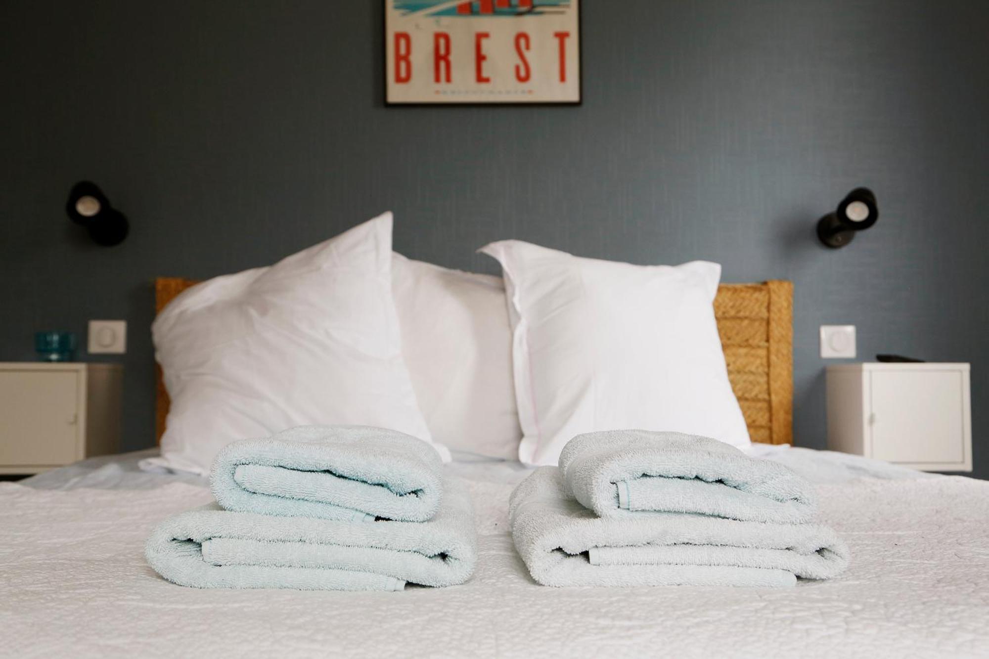 Ushant L'Atelier De Mezareun Bed & Breakfast エクステリア 写真