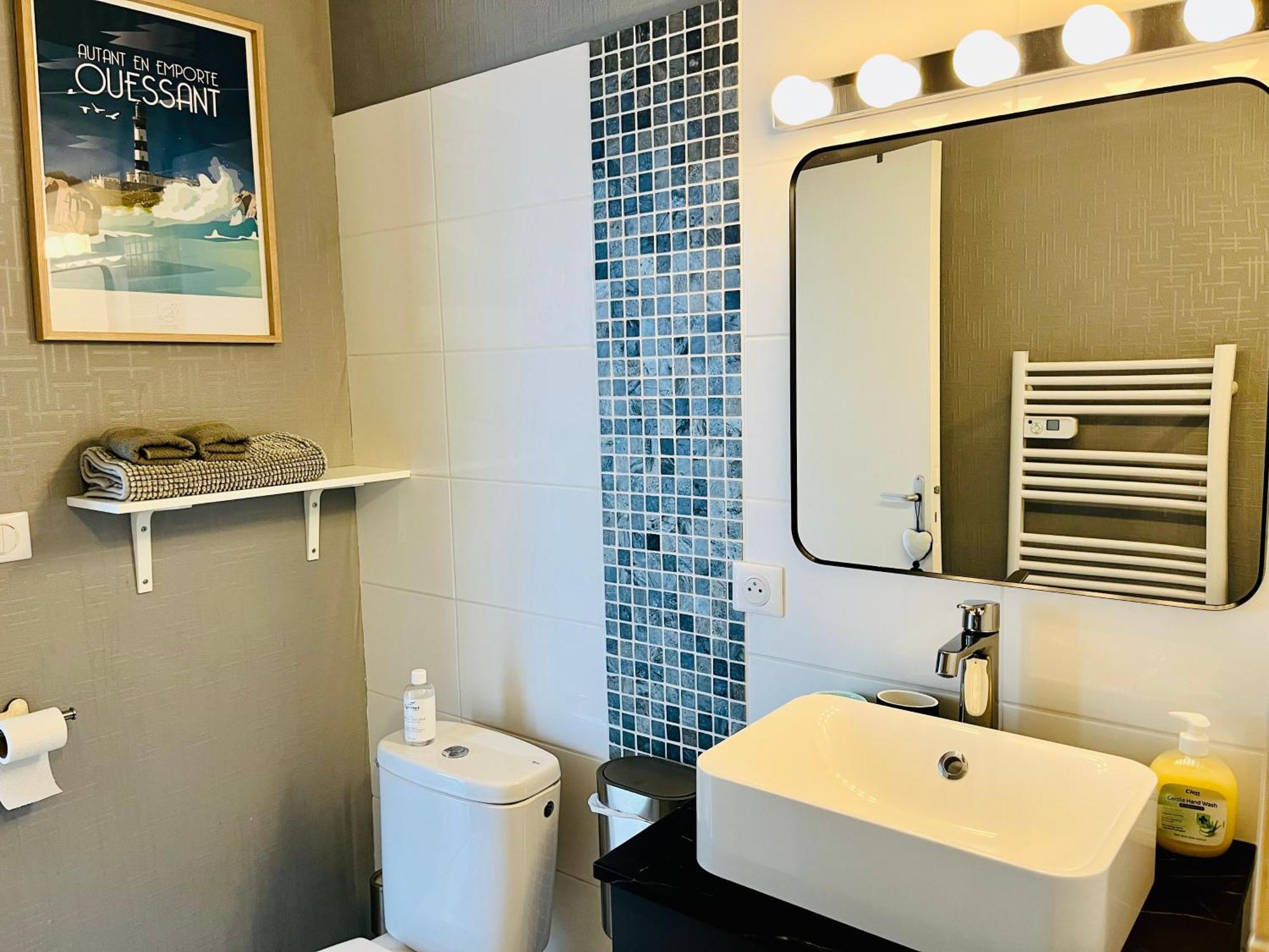 Ushant L'Atelier De Mezareun Bed & Breakfast エクステリア 写真
