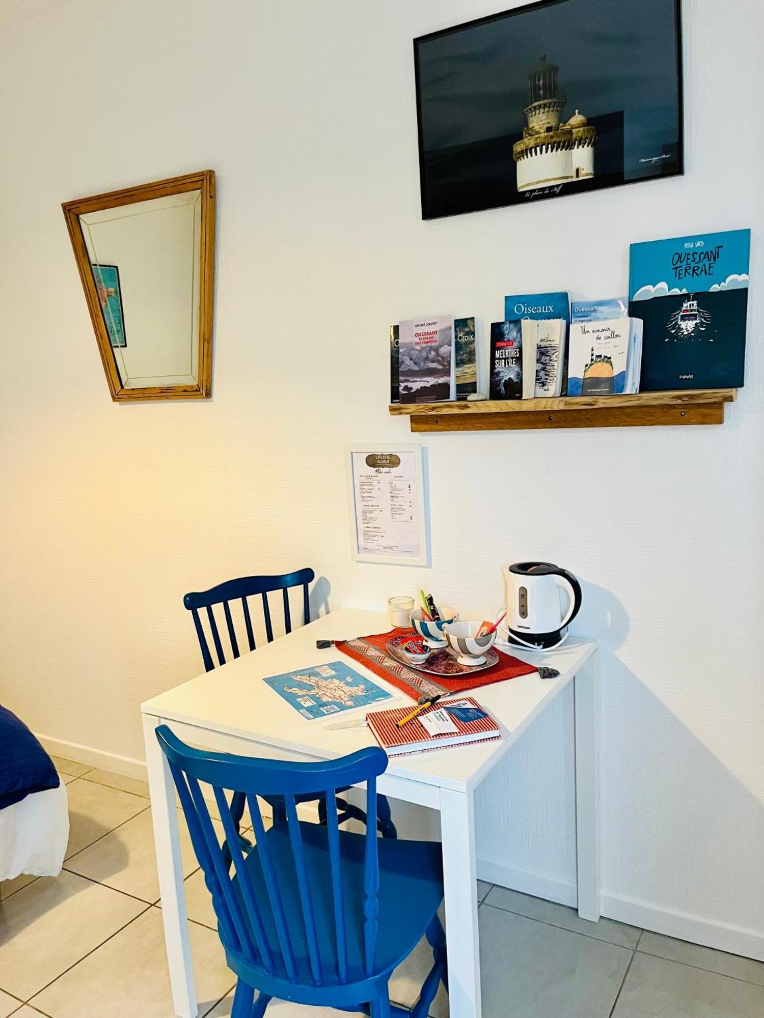 Ushant L'Atelier De Mezareun Bed & Breakfast エクステリア 写真