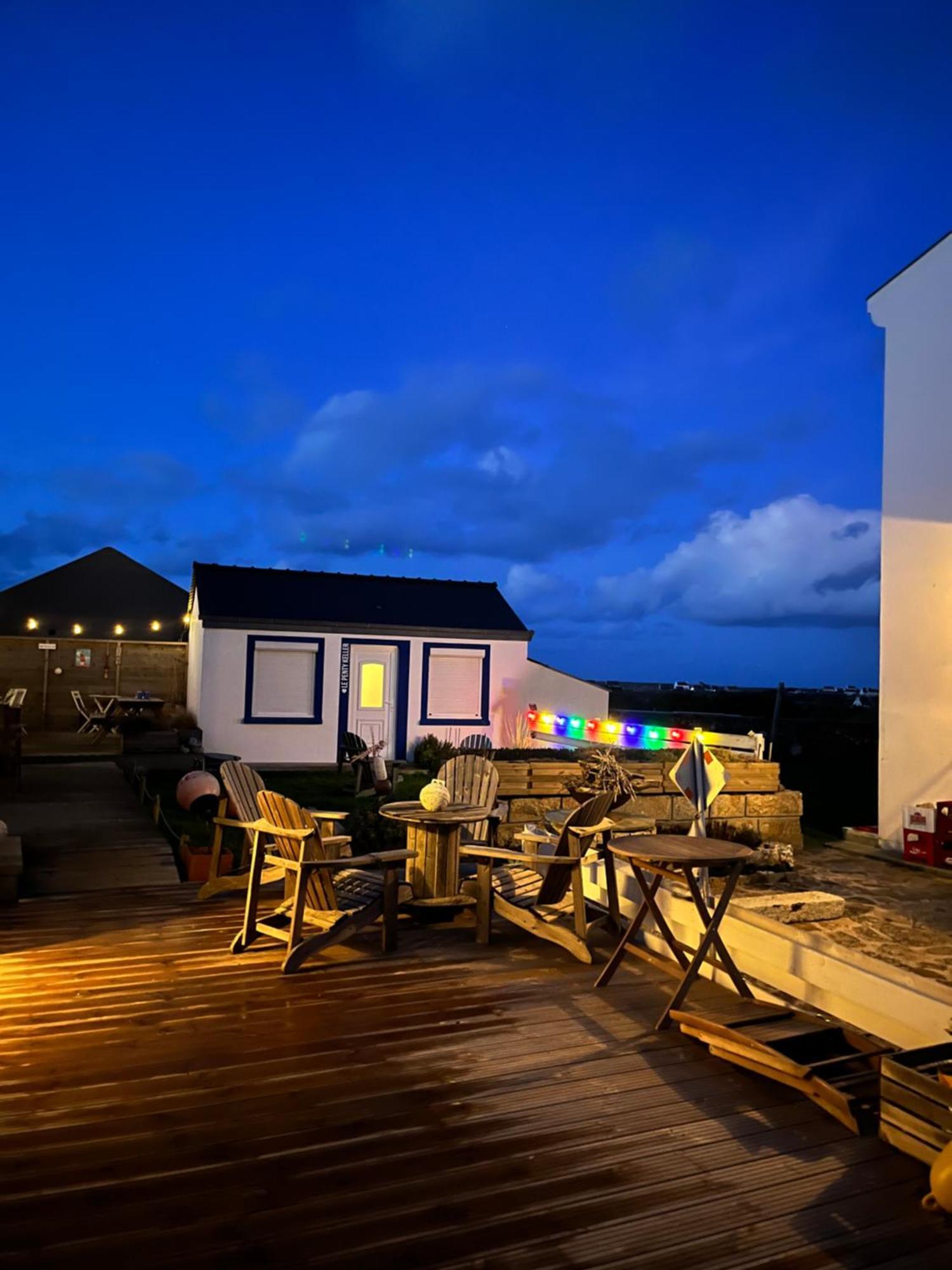 Ushant L'Atelier De Mezareun Bed & Breakfast エクステリア 写真
